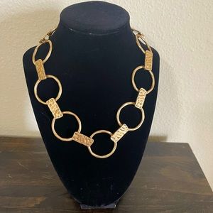 Chic Gold Necklace 💛